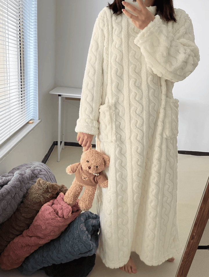 Serenità - Coral Velvet Night Dress