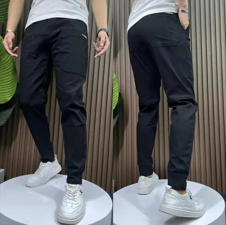 Damero Cargo Pants