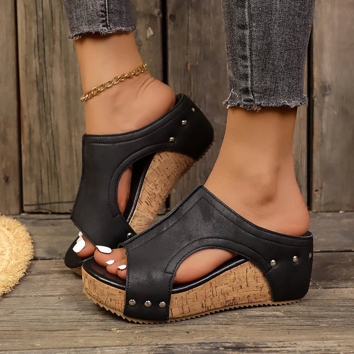Noemi Stud Wedges