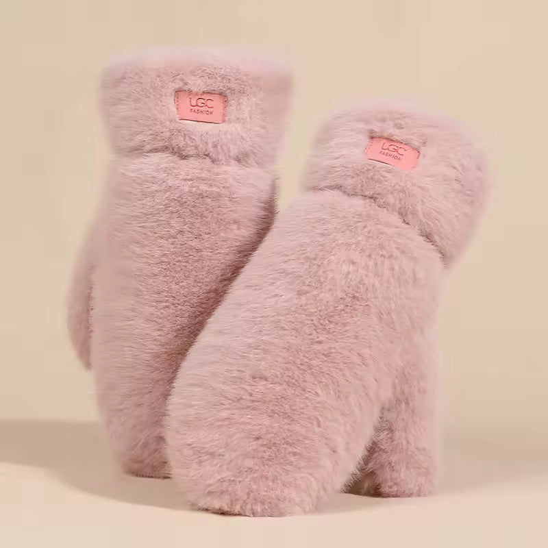 Céline Plush Mittens
