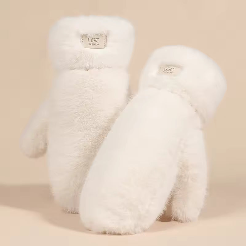 Céline Plush Mittens