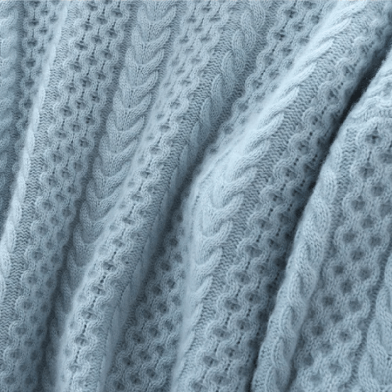 CASHMERE COUTURE TURTLENECK SWEATER