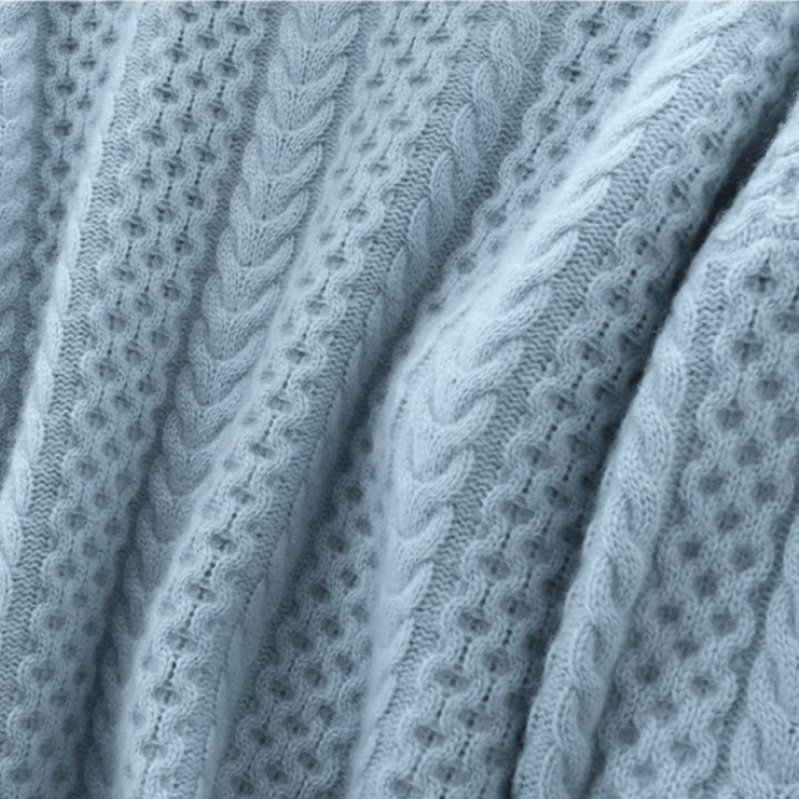 CASHMERE COUTURE TURTLENECK SWEATER