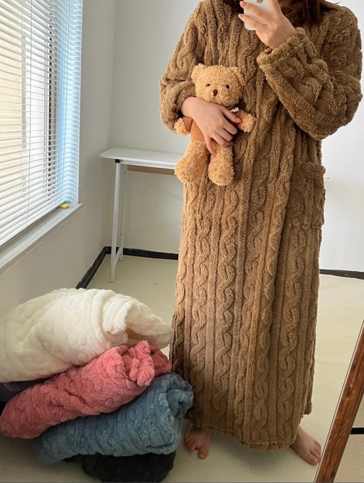 Serenità - Coral Velvet Night Dress